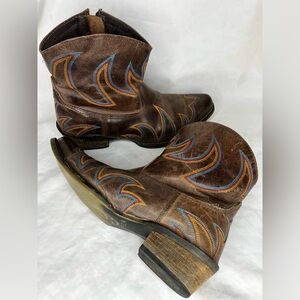 Roper Ava 7.5 Western booties